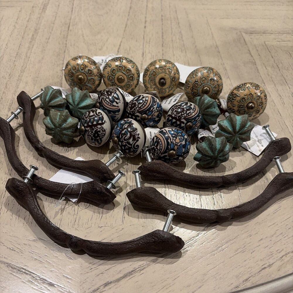 17 M/M Rustic Farmhouse Style Knobs Includes Hardware & 5 Metal Drawer Pulls